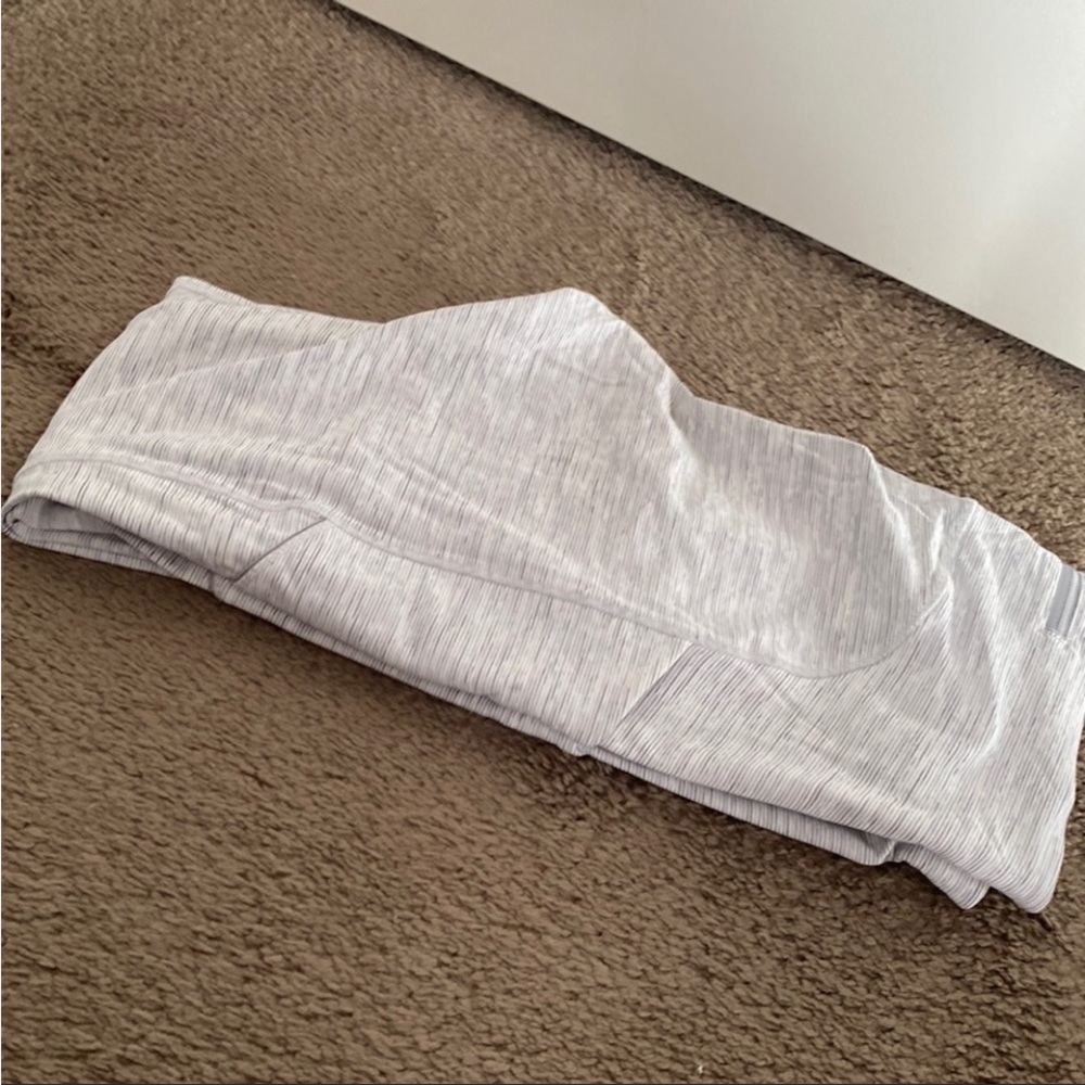 Lululemon leggings with pockets
